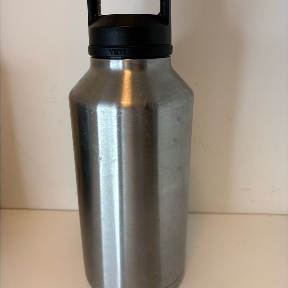 YETI Silver Bottle with Black Lid 64oz